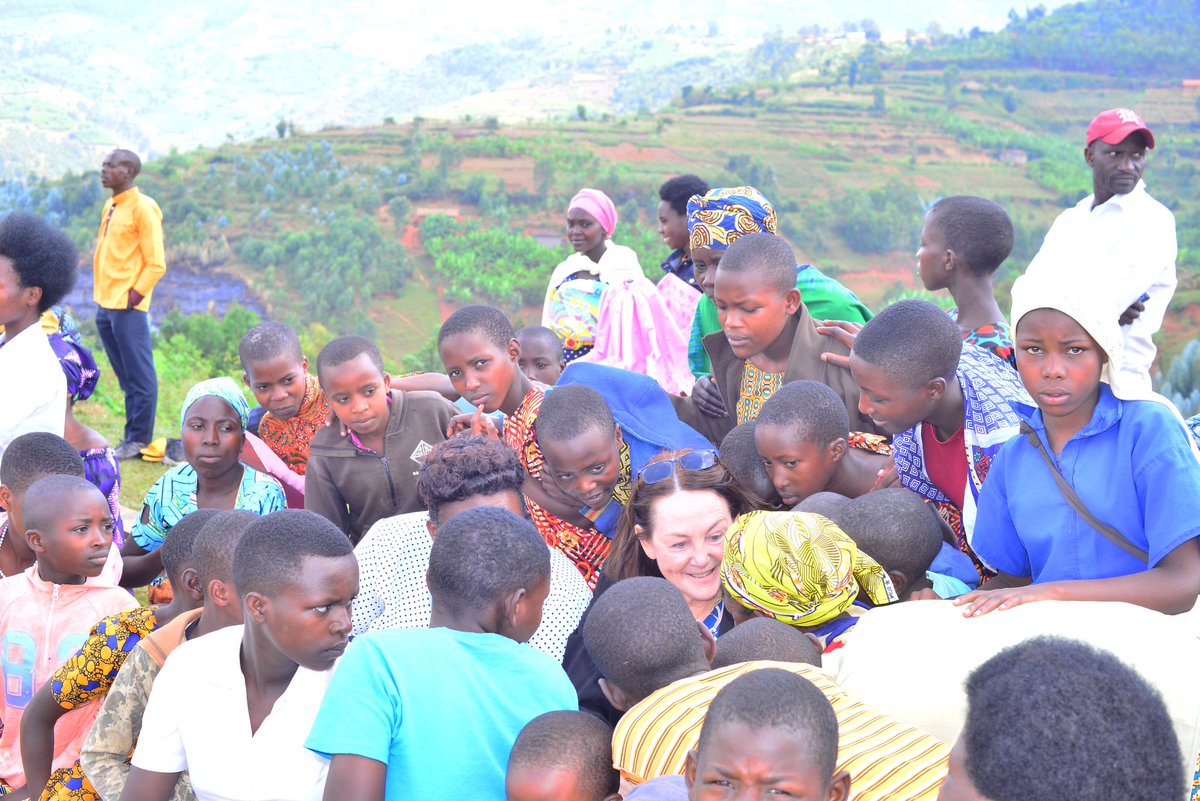 cpjsprw's tweet photo. 1/2 Yesterday, @cpjsprw in collaboration with the Anglican Church Diocese of Karongi and the district of Karongi @KarongiDistr, on liberation day together with Michelle Shaw and the people of Mwendo cell in Gashari sector, there was a Youth festival which include https://t.co/hD6aQ5uFlH
