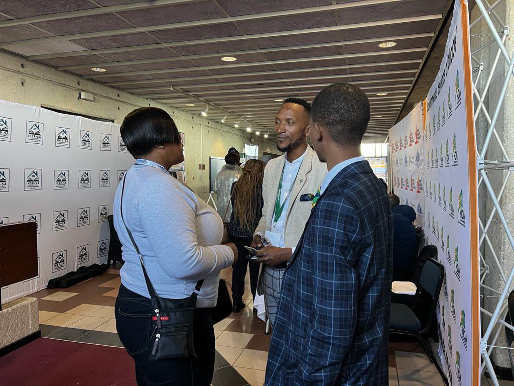 coegadevcorp's tweet image. Recapping Day 1 of the EC Human Settlements Indaba in Gqeberha. 

The Indaba seeks to create a platform for strategic reflection on the conceptualisation and development of sustainable, integrated human settlements. @The_DHS 

#coegadevcorp #coegasez #implementingagent