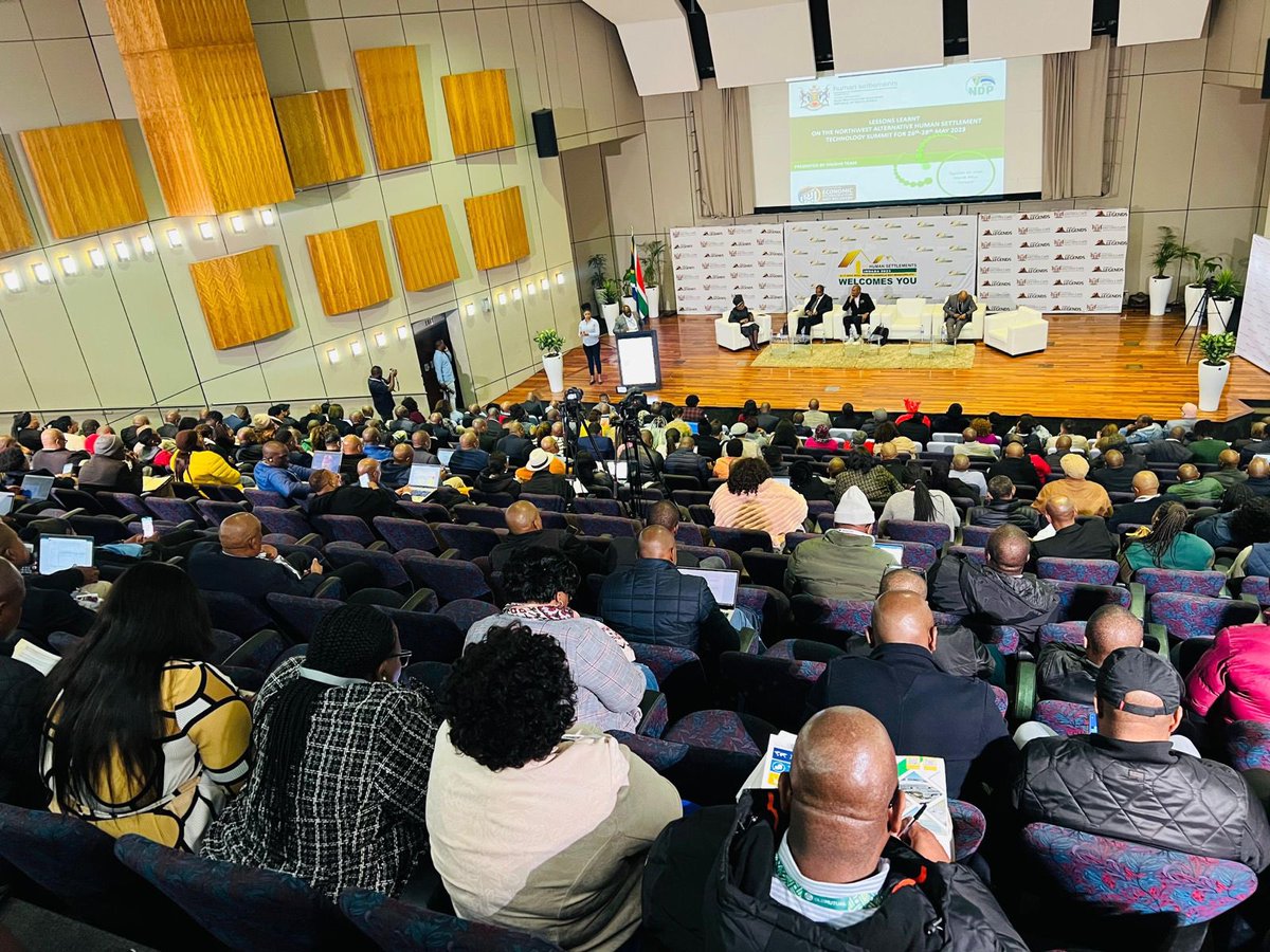 coegadevcorp's tweet image. Recapping Day 1 of the EC Human Settlements Indaba in Gqeberha. 

The Indaba seeks to create a platform for strategic reflection on the conceptualisation and development of sustainable, integrated human settlements. @The_DHS 

#coegadevcorp #coegasez #implementingagent