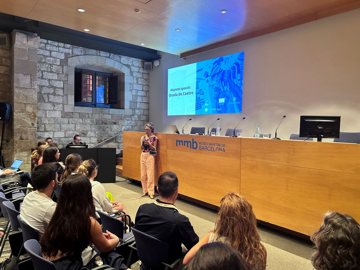 STAND Up! tweet media