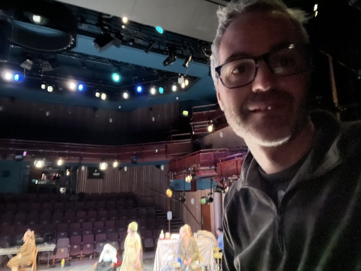 soundslikechri5's tweet photo. First time working at Theatre By The Lake this week in the beautiful Keswick countryside. Nice seeing the folks at #BlondeBombshells company, old friends and new @tbtlake https://t.co/9dYUJz2dKA
