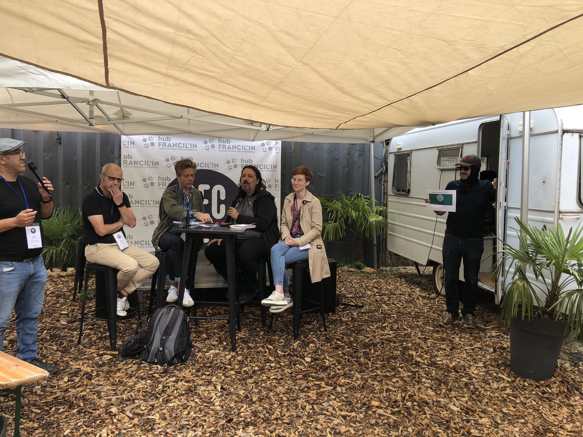 POP (@pop_collectif) on Twitter photo Au #NecStival de <a href="/Francil_in_HUB/">Hub Francil'in</a> : qui est l’invité mystère qui nous délivre une intervention plutôt consensuelle mais construite sur la méfiance vis-à-vis des écrans ?
Ce n’est autre que #ChatGPT incarné par <a href="/mediaimmediat/">Emmanuel L.</a> ! Au #NecStival de <a href="/Francil_in_HUB/">Hub Francil'in</a> : qui est l’invité mystère qui nous délivre une intervention plutôt consensuelle mais construite sur la méfiance vis-à-vis des écrans ?
Ce n’est autre que #ChatGPT incarné par <a href="/mediaimmediat/">Emmanuel L.</a> !