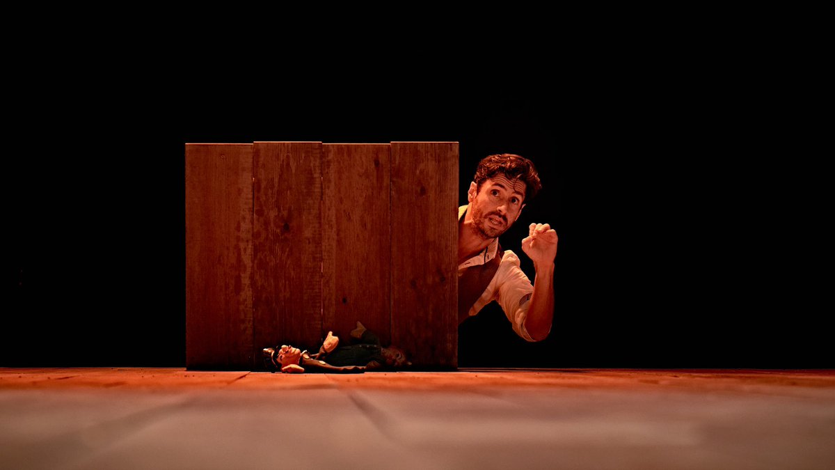 En estos días de censuras, recordamos a Lorca y la obra Una noche sin luna, que aborda precisamente los retrocesos e impunidades que impuso y quiere imponer la extrema derecha. 

Ni un paso atrás. Sin cultura no hay democracia 

#StopCensura