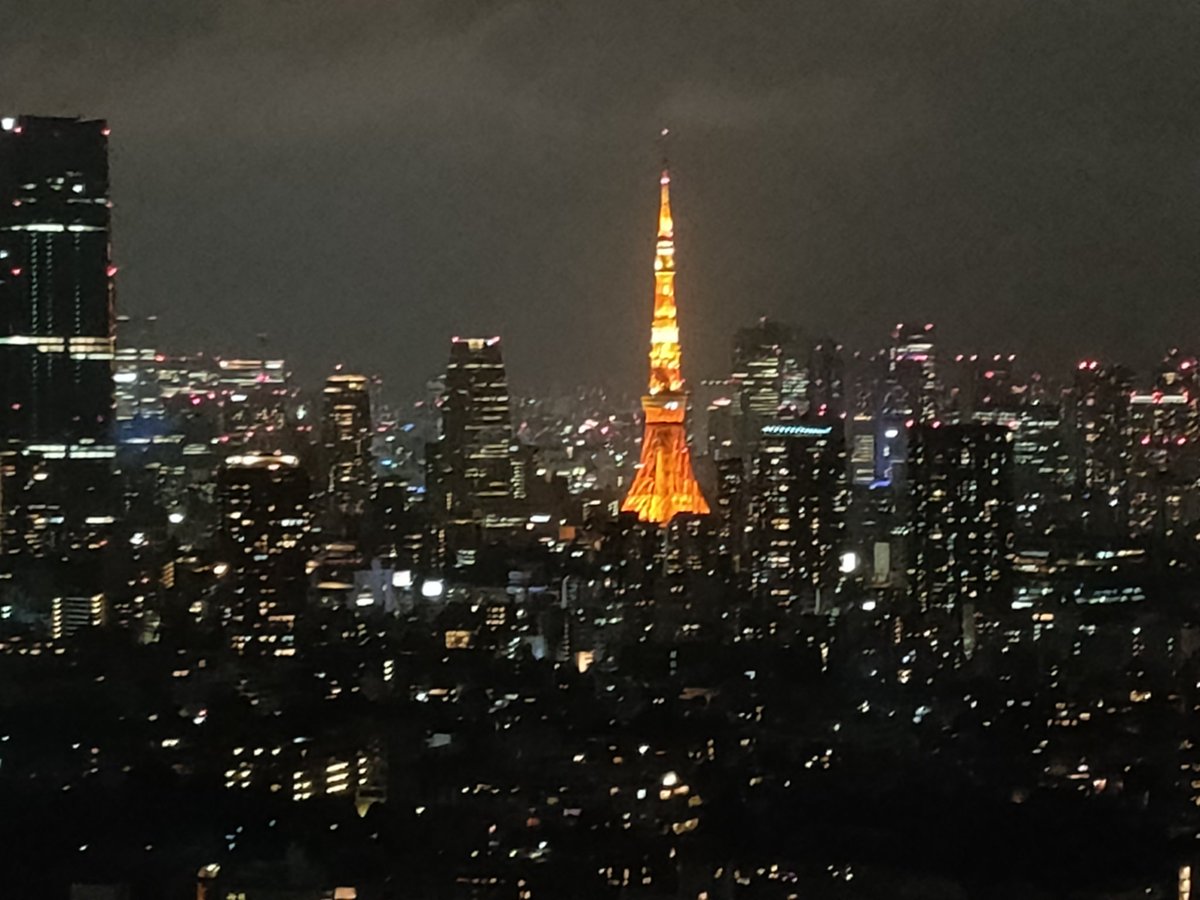 _bharatht's tweet photo. Goodbye Japan! 🇯🇵 This trip has been a true turning point in my life. Witnessing the well-disciplined, polite, and minimalistic lifestyle of the people here has given me a whole new perspective on life. Thank you for the invaluable lessons! #JapanTrip #LifeChanging https://t.co/te6HR4xDQD