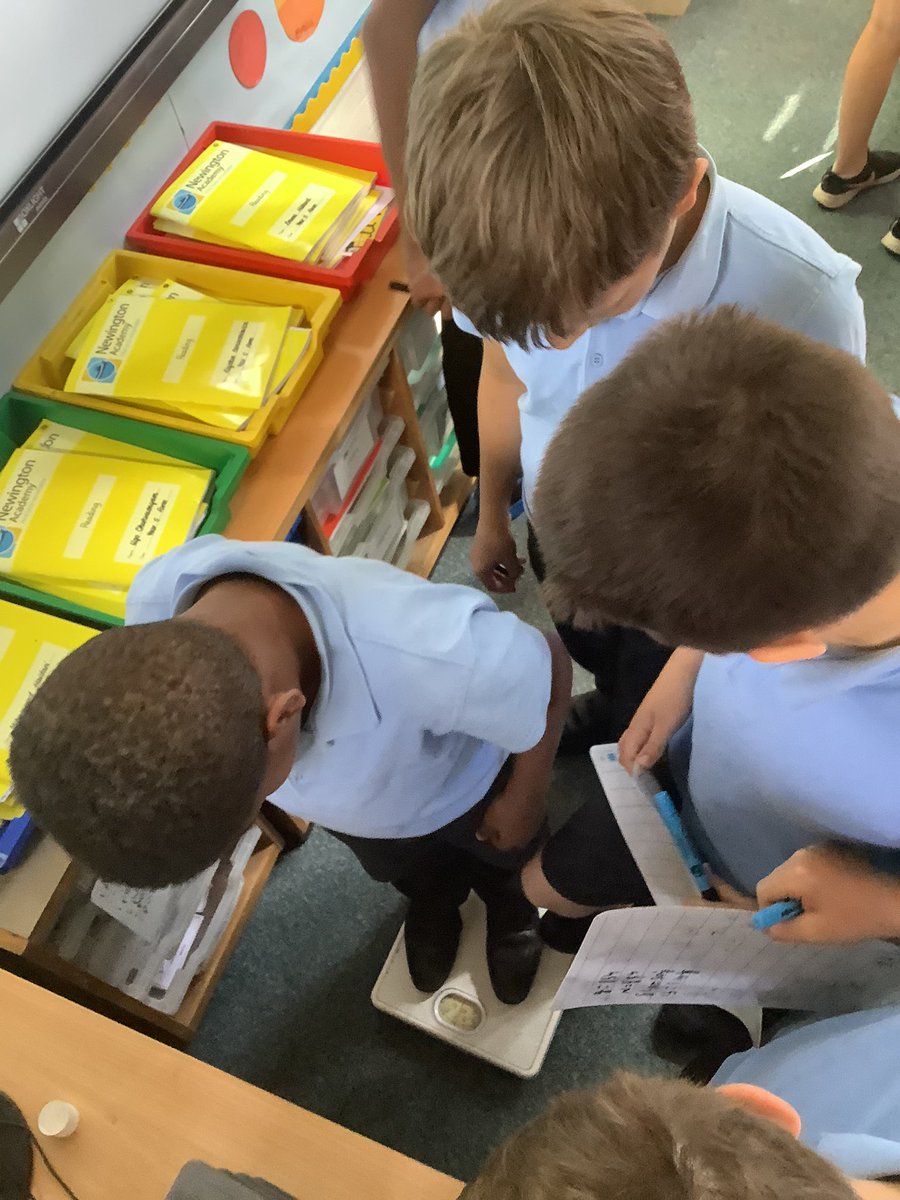 NA_foxes's tweet photo. Foxes have spent our maths lessons investigating metric and imperial units! 🦊⚖️ https://t.co/vqRWAxnAzd