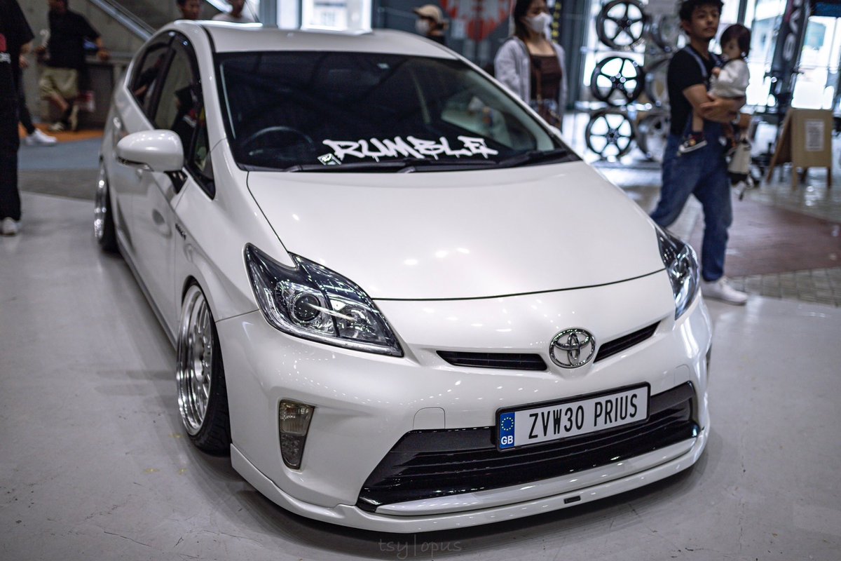 RUMBLE_2018's tweet photo. "PRIUS"
#RUMBLE
#沖縄トヨタ
#zvw30
#prius
#prius30
#priusclub
#priuslife
#priusgang
#TOYOTA
#toyotagram
#toyotanation
#toyotaclub
#toyotaprius
#toyotalife
#ssrwheels
#carstagram
#lowstyle
#stance
#ハイブリッドカー https://t.co/Vr3hhxNUZn
