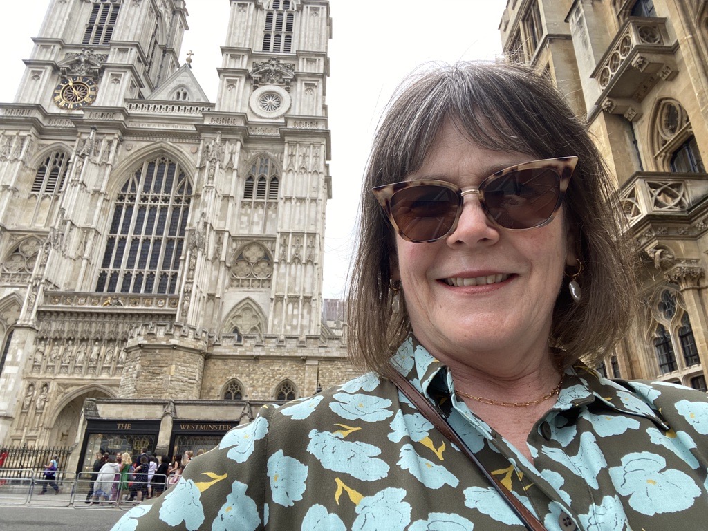 delythjmorgan's tweet photo. Delighted to be attending a service at Westminster Abbey this morning - to celebrate the NHS' 75th anniversary #NHS75 https://t.co/QhDAaBso4g