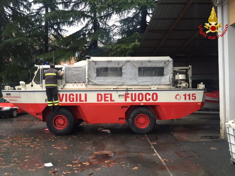SettenewsWeb's tweet photo. Il bilancio di questa mattina è di una particolare mobilitazione di uomini e mezzi dalla serata di ieri, martedì 4 luglio, a Milano e dintorni, dove dalle 22 circa si è scatenato un temporale violento, che  in alcune zone ha portato anche la grandine,

https://t.co/n2VjjsM4St https://t.co/NCdPY6HWPM