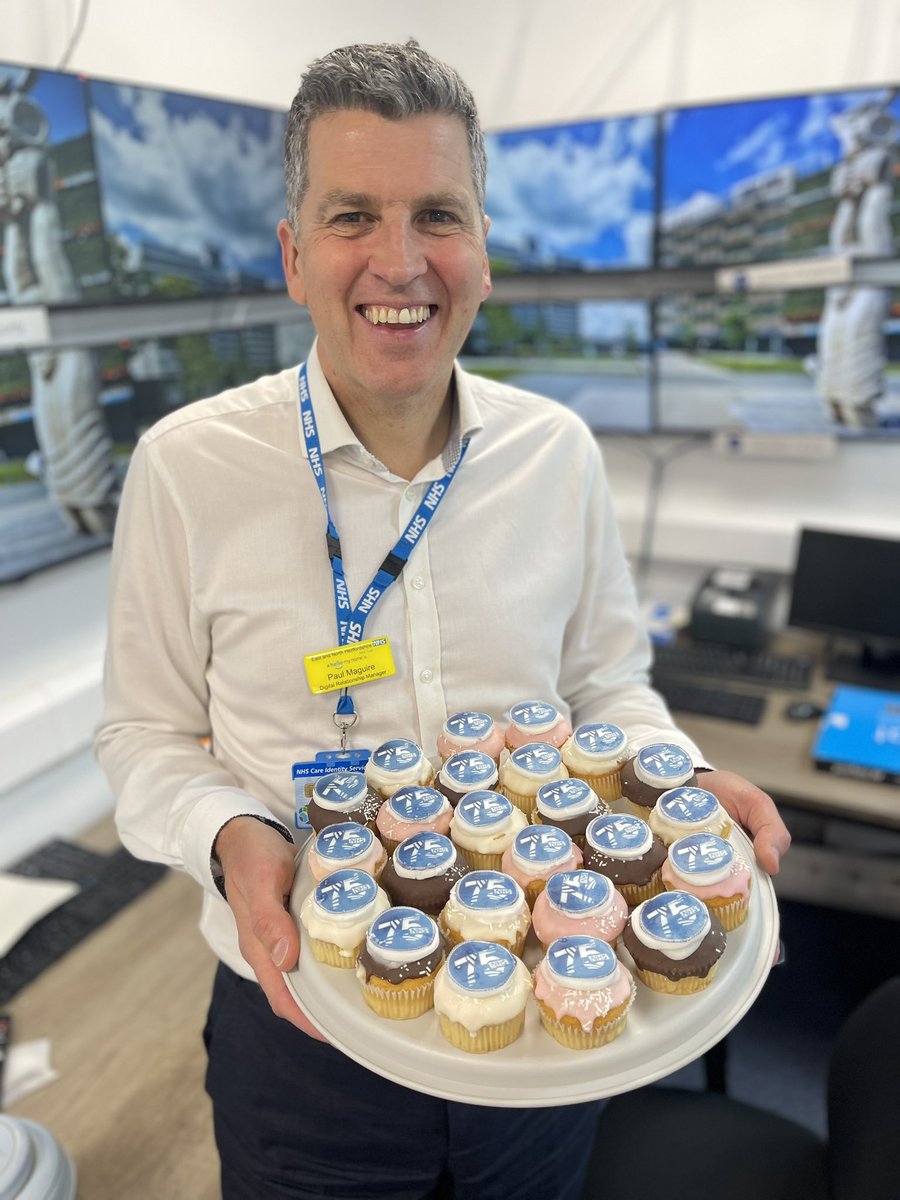 emmalbijoux's tweet photo. Happy 75th Birthday to our amazing NHS especially all our staff at @enherts
#CakeitEasy with our digital team π @paulwmaguire @TamsinElwood #NHS75 #NHSBirthday https://t.co/8DJOvBRabz