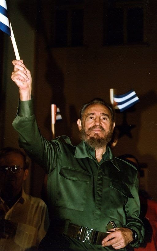 CubanisimaP's tweet photo. "No era el fin, sino el comienzo”dijera #FidelPorSiempre alguna vez.
 El 26 de julio es y será una de las más importantes páginas de la historia cubana.Sus enseñanzas  renacen en este #70Moncada para recordar que los reveses debemos convertirlos en victorias.
#ConTodosLaVictoria. https://t.co/sYaWoz5Asl