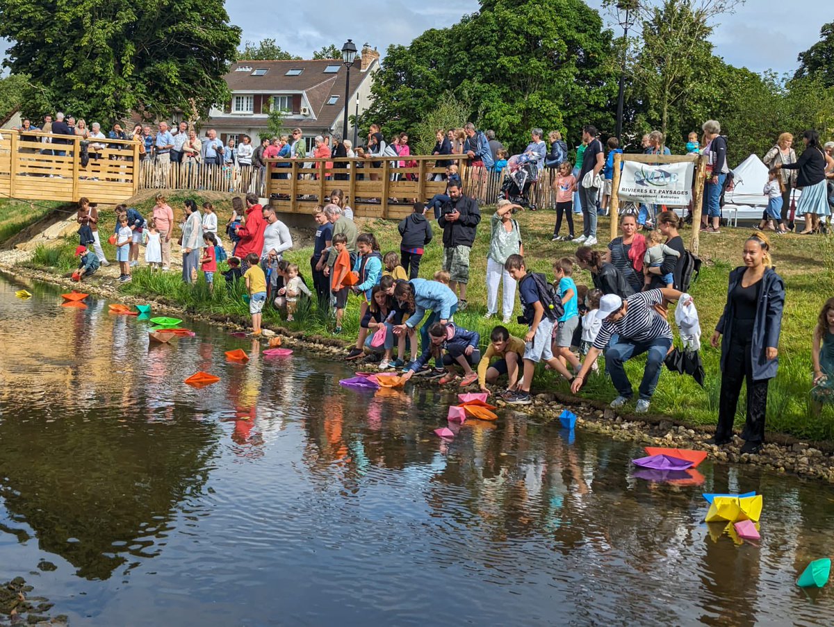 #Inauguration du jardin public et des berges renaturées de l'Yvette à  <a href="/StRemyChevreuse/">St-Rémy-lès-Chevreuse</a> en présence de :
- Florence Ghilbert <a href="/floghilbert/">GHILBERT Florence</a>, sous-préfète de Rambouillet, 
- Dominique Bavoil, maire <a href="/StRemyChevreuse/">St-Rémy-lès-Chevreuse</a>,
- <a href="/LaugierMichel/">Michel LAUGIER</a>, sénateur,
Anne Héry <a href="/annechlp/">Anne Héry Le Pallec</a>, vice présidente la