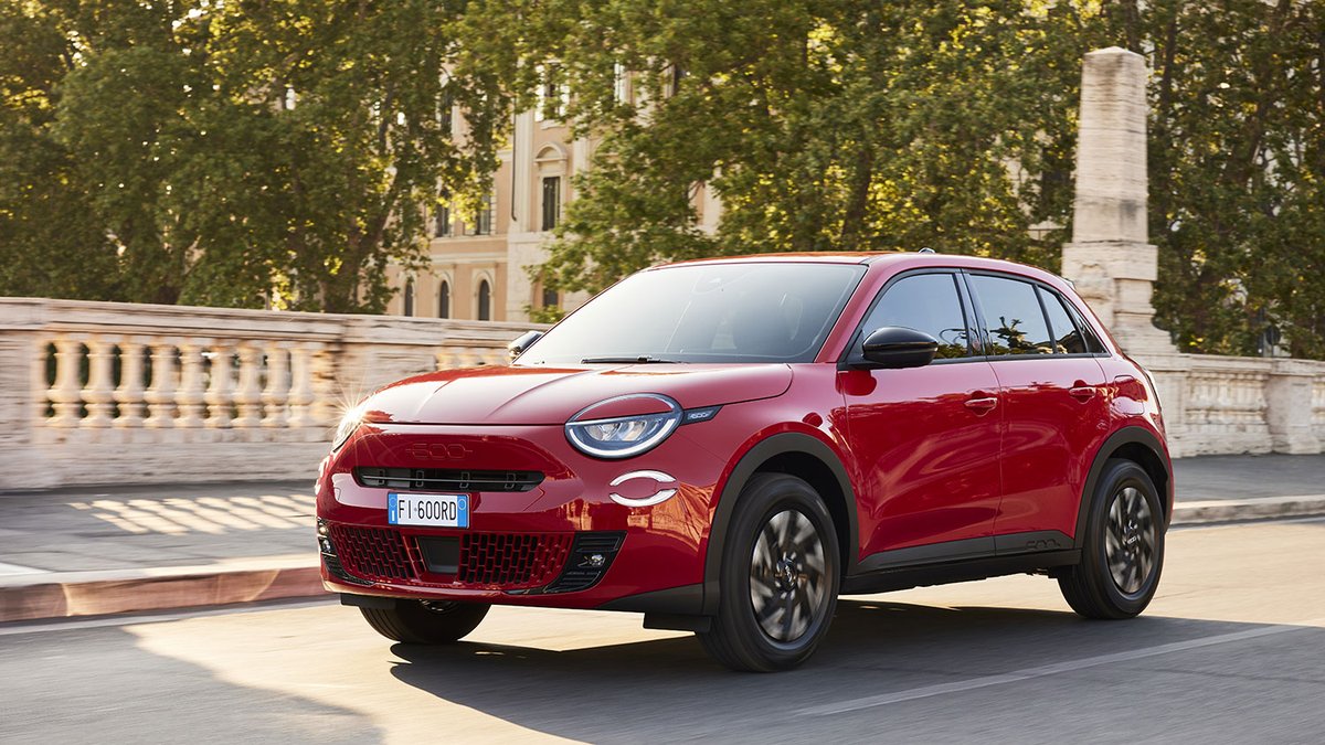 .<a href="/FiatFr/">Fiat France</a> dévoile officiellement sa nouvelle 600, remplaçante de la 500X  | Toutes les infos >>> voiture.kidioui.fr/blog/nouveaute… #Fiat600e #Fiat #SUV #electrique