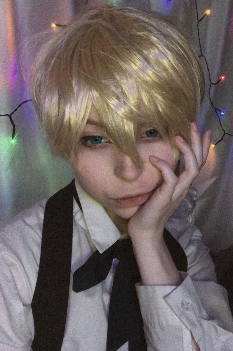 это я позавчера делала закос на алоиса а потом анонсировали третий сезон темного дворецкого 

не благодарите