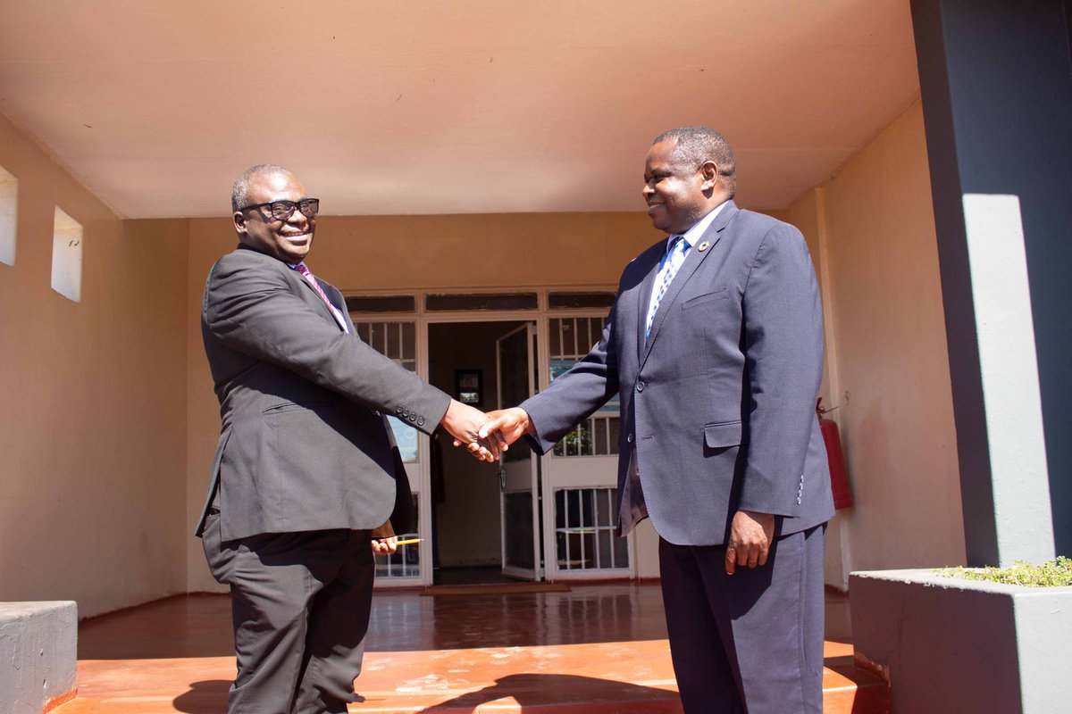 ILO Lusaka (@ilolusaka) on Twitter photo Director <a href="/Wellington_ILO/">Wellington Chibebe</a> paid a courtesy call with the Leadership of the Zambia Federations of Employers last week on Thursday, 29 June 2023 #decentwork #socialjustice #socialdialogue #tripartism Director <a href="/Wellington_ILO/">Wellington Chibebe</a> paid a courtesy call with the Leadership of the Zambia Federations of Employers last week on Thursday, 29 June 2023 #decentwork #socialjustice #socialdialogue #tripartism