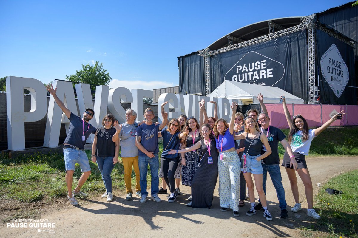 ON EST PRÊTS 🥳

Du soleil et une prog en folie ☀️🎵 on est pas loin de la perfection, il ne manque plus que VOUS 💜

📷 Laurence Massol 

#PauseGuitareSudDeFrance2023
#Festival #Musique #Rock #Concert #Albi #Sud #France #Love