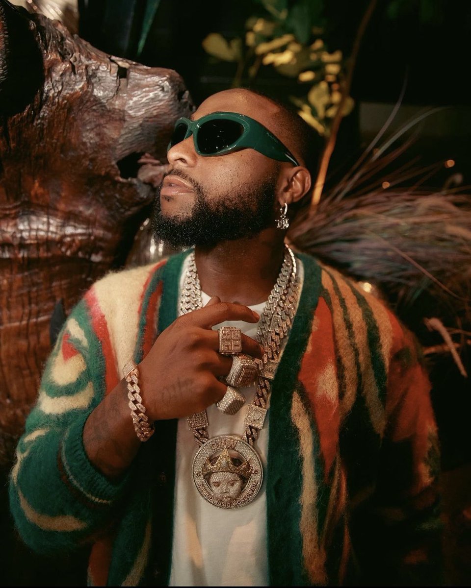 chartsafrica's tweet photo. .@davido “Unavailable” Feat. @MusaKeyss re-enters the Billboard World Digital Song Sales Chart at #11… https://t.co/FUpcbiEYGu
