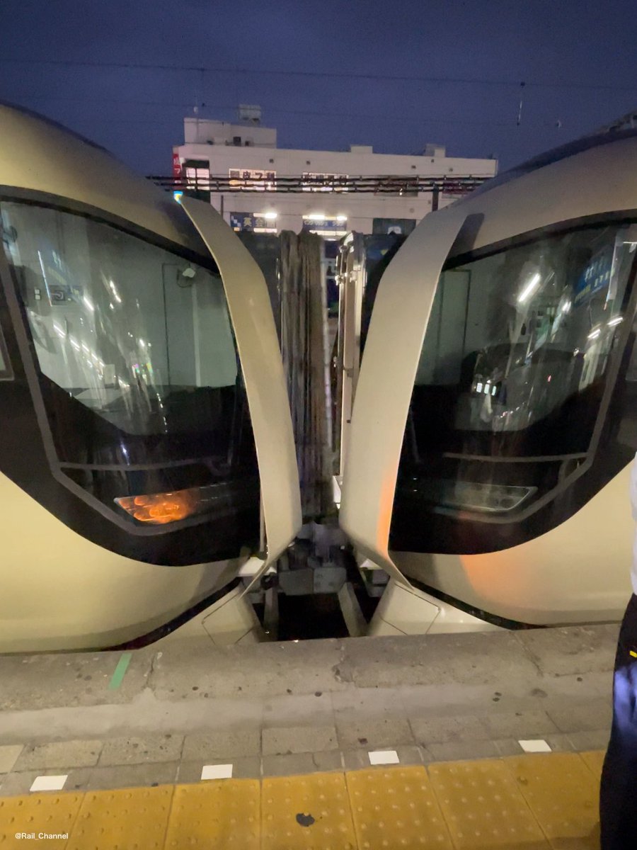 Rail_Channel's tweet photo. 2023.7.5 #アーバンパークライナー 1号 柏行き #502F、大宮行き #517F
#500系 #リバティ #野田線 #アーバンパークライン https://t.co/682HSIQQDY