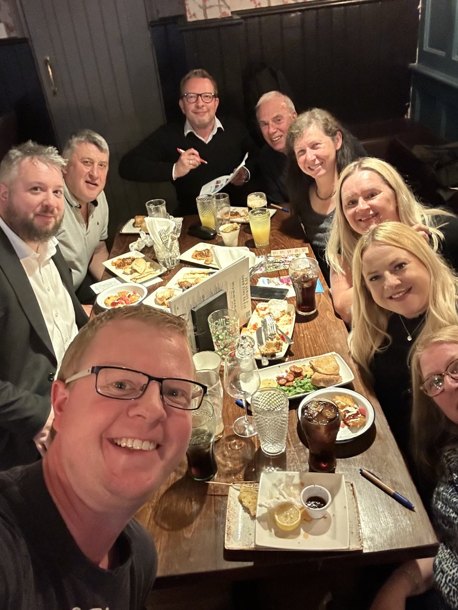 Say cheese! 🧀

#teammacbeth were delighted to take part in the Reading Institute annual quiz, raising money for Earth Trust and Parkinson's UK. A brilliant evening in support of two very worthy causes.

Thanks for having us!

#CIIquiz #doingourbit #teammacbeth