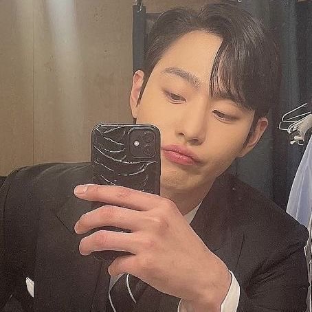 imhyosseop's tweet photo. @B0ISTEROUS https://t.co/O6BHiZ7JTm