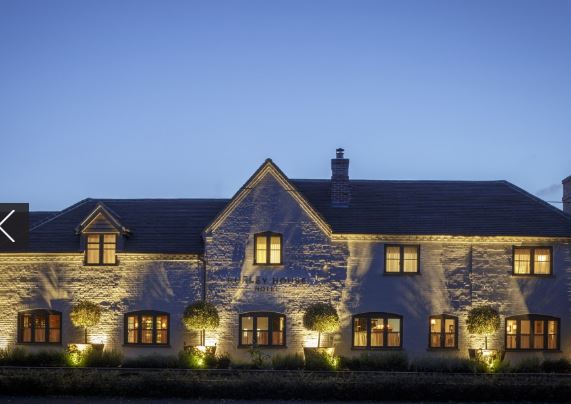 A special place for your next meeting or event
 ⭐ Iconic venues
 ⭐ A unique Royal connection
 ⭐ A rich mix of history, culture, heritage &amp; fun
 ⭐ Close to London but a world away from the city
 See more at windsor.gov.uk/meetings-and-e… Pictured: <a href="/HurleyHouseH/">Hurley House Hotel</a>