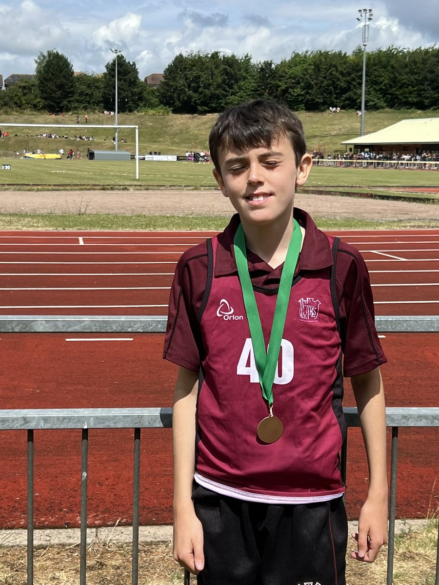 KLSPE's tweet photo. Bronze in the year 7 1500m https://t.co/2LSaquUY4X
