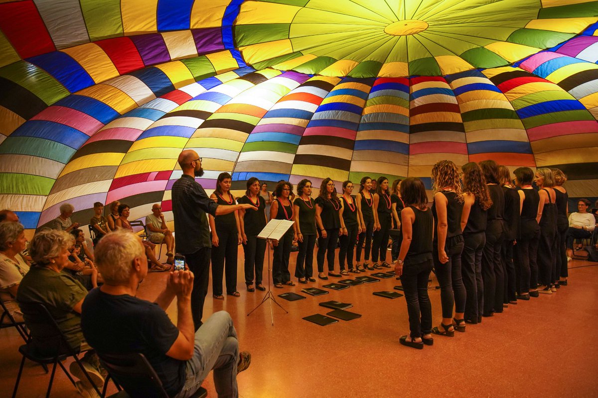 Cor d'Homes d'Igualada (@corhomesigd) on Twitter photo Aquest dijous (6 de juliol) tornem a participar als actes de l'<a href="/Ebf_Igualada/">European Balloon Festival</a> 🎈 Tornarem a oferir un concert dins d'un iglú de vent, conjuntament amb el <a href="/CorExaudio/">Cor Exaudio</a>
📆 Dijous 6 de juliol
⏰ 22h
📍Basílica de Santa Maria
🎟️ Gratuït Aquest dijous (6 de juliol) tornem a participar als actes de l'<a href="/Ebf_Igualada/">European Balloon Festival</a> 🎈 Tornarem a oferir un concert dins d'un iglú de vent, conjuntament amb el <a href="/CorExaudio/">Cor Exaudio</a>
📆 Dijous 6 de juliol
⏰ 22h
📍Basílica de Santa Maria
🎟️ Gratuït