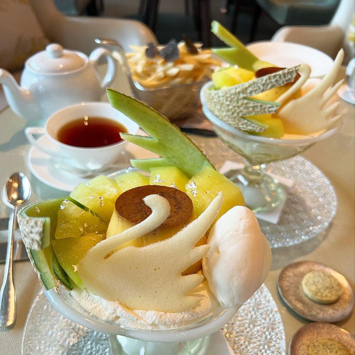 Suntygal's tweet photo. また食べたい
メロンのプリンアラモード😮‍💨🍮🍈🤍
2人とも完食でした✌️笑

#パレスホテル東京

#メロンのプリンアラモー

#サーフィンをする 
#波乗り女子 
#波乗りタフ 
#海の生活 https://t.co/hr34b8Ezab