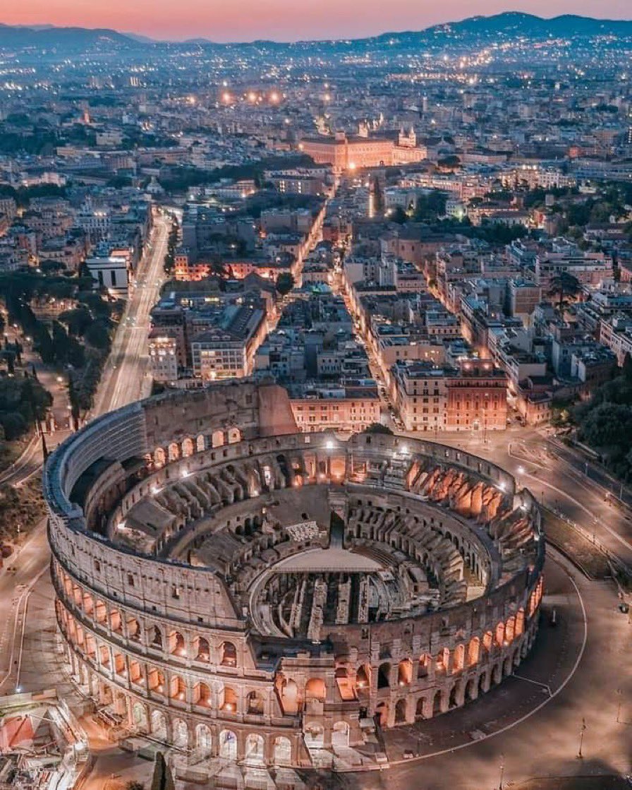 JamesLucasIT's tweet photo. Colosseo, Città Eterna https://t.co/sJ6Van8oZn