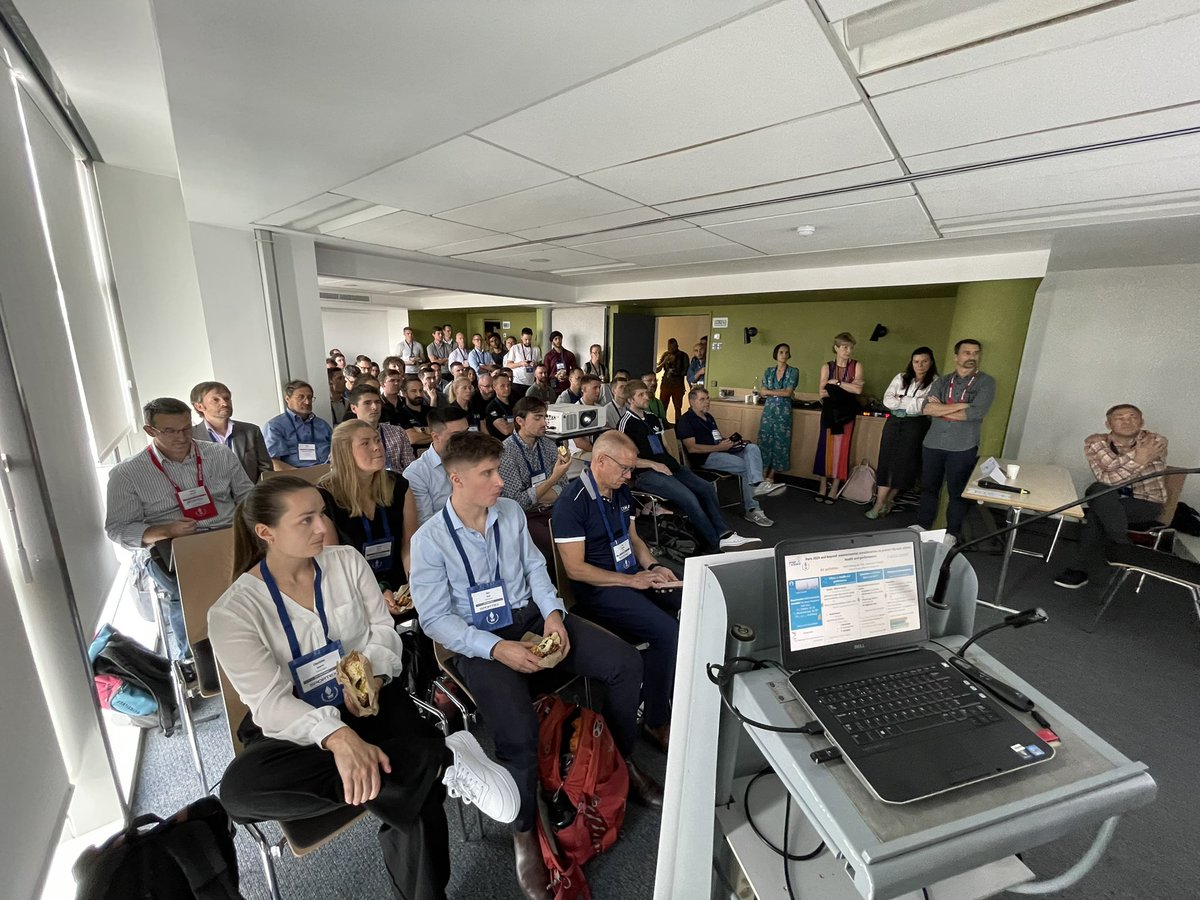 Great turnout for the Environmental Physiology SIG today <a href="/E_C_S_S/">ECSS</a> #ECSS2023 

<a href="/ephysiol/">Sebastien Racinais</a> <a href="/DrJPeriard/">Julien Périard</a> <a href="/dr_o_girard/">Olivier Girard</a>