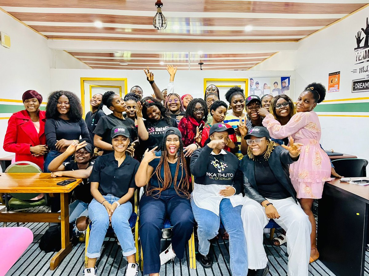 DataGirlTech1's tweet image. Excited to announce that our Holiday BootCamp has already started as promised.
Day1 done and dusted!
Looking forward to an exciting 3months of exchange with these great minds
Willing to catch up with a late registration?
Join us at datagirltech.com
#WebDevBootcamp