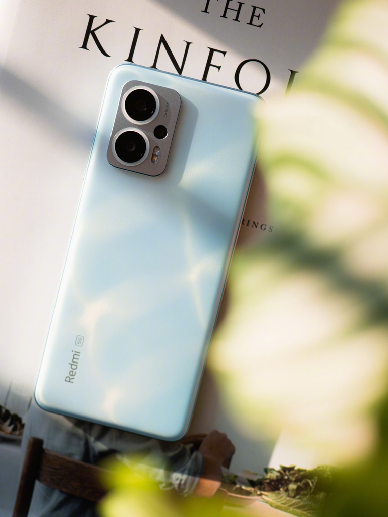 UX_Tech_FR's tweet photo. Voici quelques photos du Redmi Note 12T Pro qui est disponible en import :
https://t.co/7ElAQQVa3S
#Xiaomi #Redmi #RedmiNote12TPro #RedmiNote12Series #UniversXiaomi https://t.co/HQn7UdPOzQ