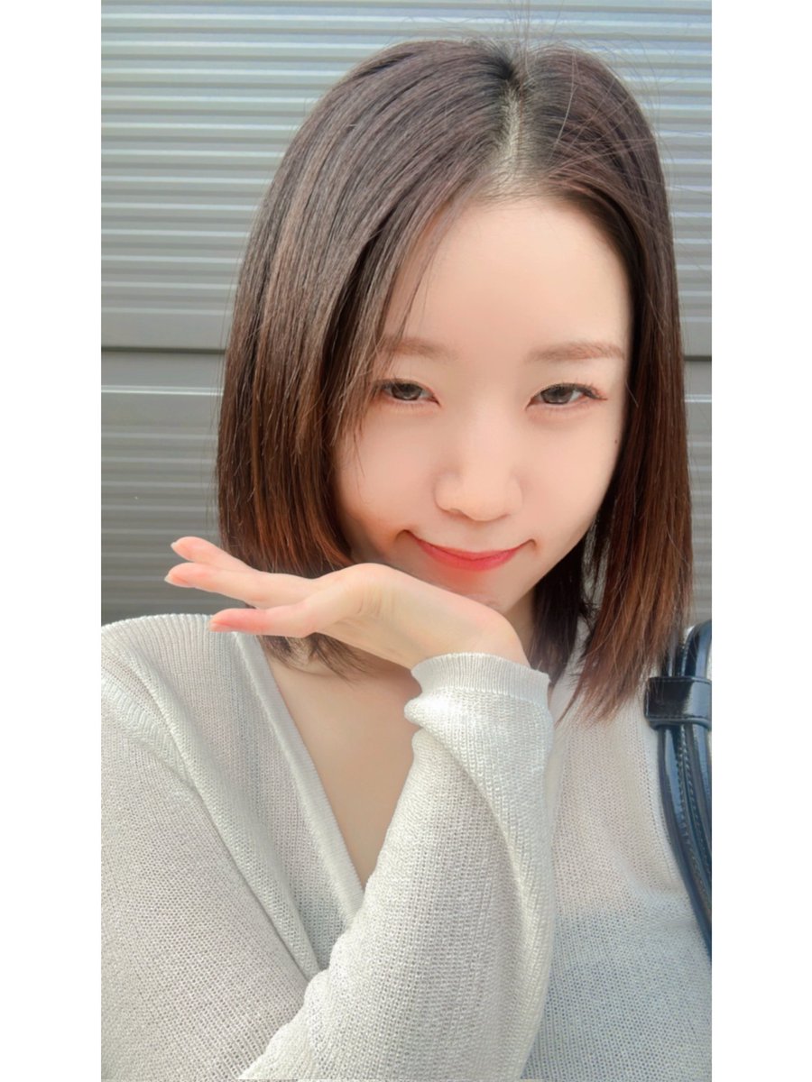 iMe_Dreamnote's tweet photo. [#드림노트] #보니 가 쓰는 #드림노트하루 

해가 좋았던 날👒 

#DreamNote #ドリームノート⠀
#BoNi #ボニ https://t.co/ZG7agrYU0f
