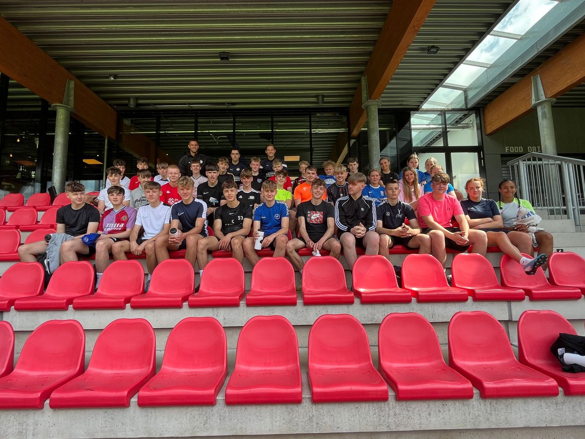 Trinity_High's tweet photo. This morning has concluded the training sessions for both the netballers and footballers. Massive thank you to PSV Eindhoven and Steph from Inspire Sport. Were currently on our way into Amsterdam to enjoy a 5D cinema and pancake canal boat cruise #Eindhoven23 #THSonTour https://t.co/lk3dC2gZLI