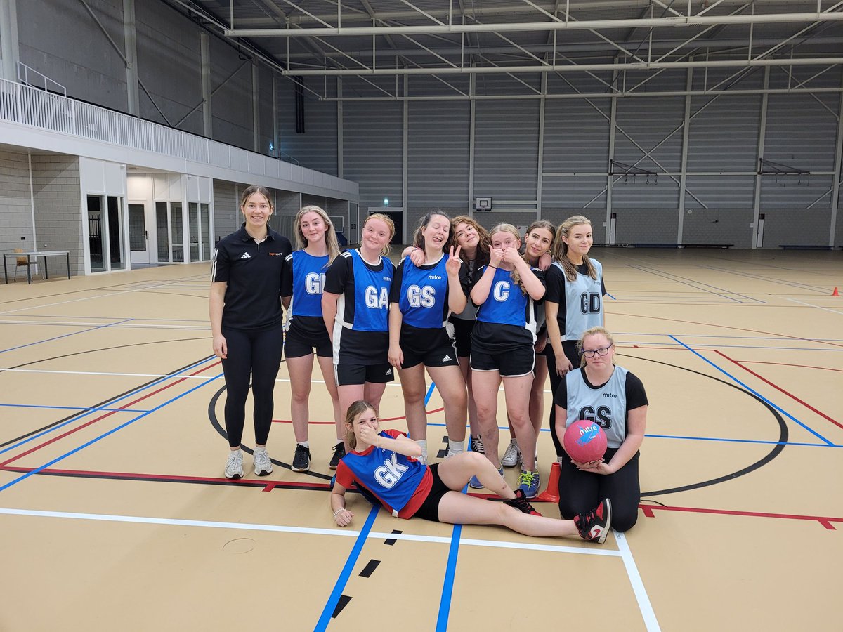 Trinity_High's tweet photo. This morning has concluded the training sessions for both the netballers and footballers. Massive thank you to PSV Eindhoven and Steph from Inspire Sport. Were currently on our way into Amsterdam to enjoy a 5D cinema and pancake canal boat cruise #Eindhoven23 #THSonTour https://t.co/lk3dC2gZLI