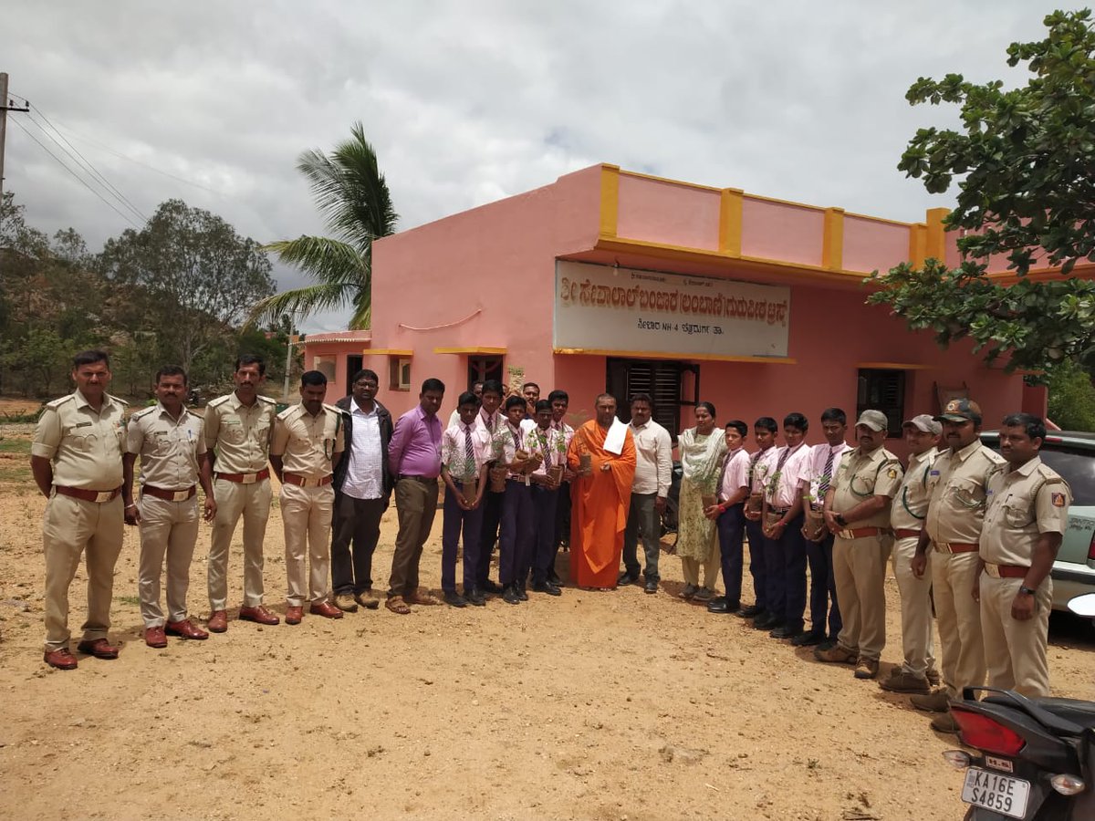 DonBoscoBREADS's tweet photo. Chithra Don Bosco and Partners Join Forces for a Massive Tree Plantation Drive

@aranya_kfd #FosterForestsforFuture https://t.co/IB7VbS9ts2