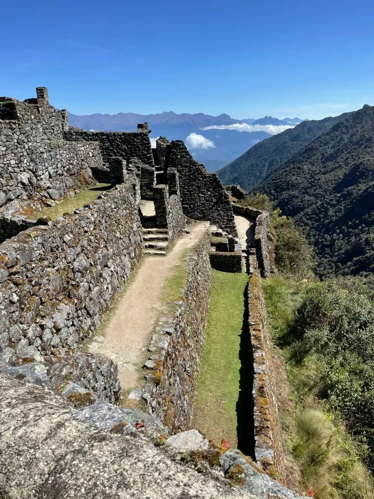 Ancient Ruins in Peru - Tori Pines Travels buff.ly/3XFK6NV