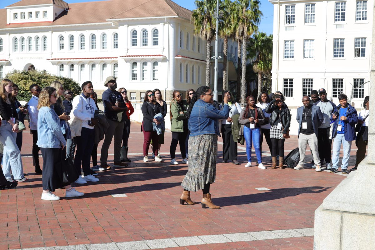 The_ACU's tweet photo. 41 students from #ACUmembers have arrived at @StellenboschUni for the ACU Summer School 2023. 🇿🇦

Over the course of the week they will learn about the political, social and economic forces that shaped 20th Century South Africa, and make new friends from across the Commonwealth. https://t.co/JVLtugT4Kn