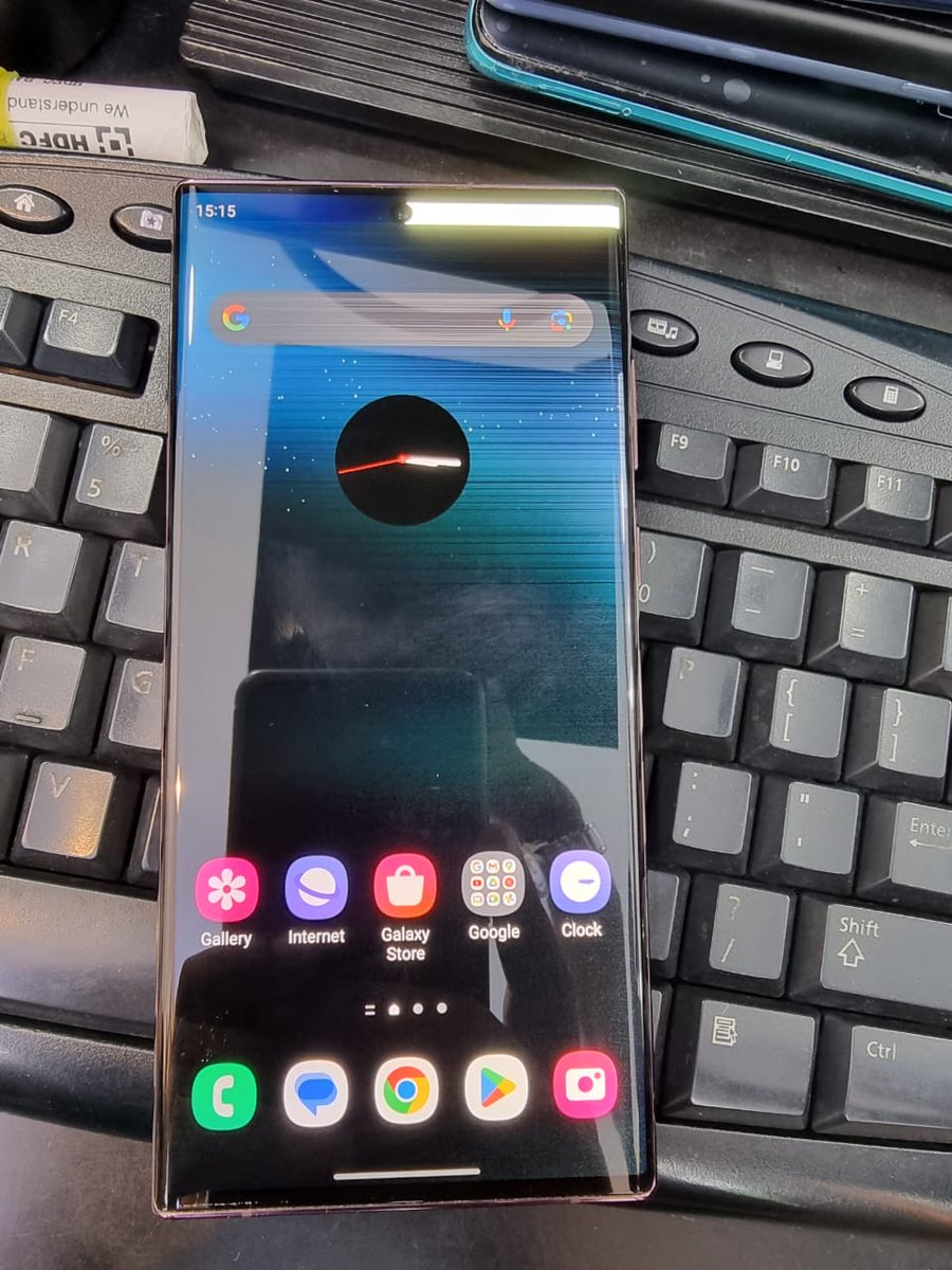 harikumarhbk's tweet photo. I'm using Samsung S22 Ultra,After the June update device's screen started Flickering &amp; getting lines. It's been 8 days I'm not getting any solution through @SamsungIndia Customer team.I have mailed them, DM'd through WhatsApp &amp; Twitter,still Haven't recieved any callbacks/Mails. https://t.co/3T6Ur39HRD