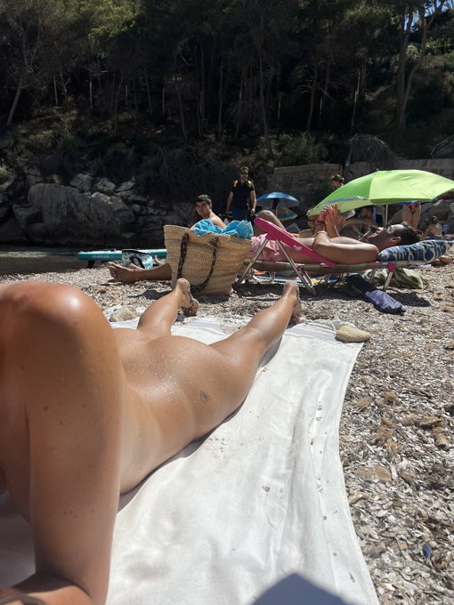 Todo bien por aqu&iacute; 🤭 https://t.co/kQTdK69D8K<a href="/tag/yoga"class="tags"><span>#yoga</span></a><a href="/tag/yogalife"class="tags"><span>#yogalife</span></a><a href="/tag/yogagirl"class="tags"><span>#yogagirl</span></a>