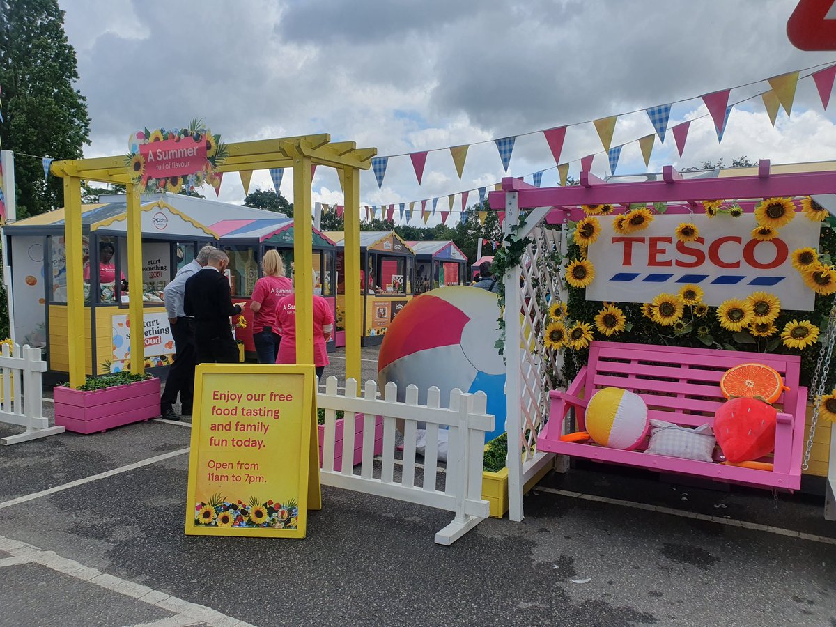 Tesco Slough  #ASummerfullofflavour #tescoroadshow  <a href="/bellale269/">Alessandra</a> <a href="/EGodley/">E Godley</a> <a href="/RaheelRmirza/">raheel</a>