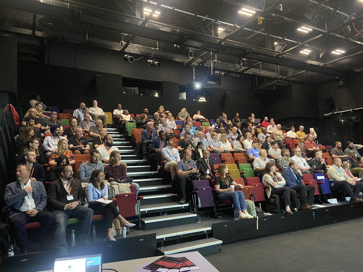 elizabethbarr97's tweet image. Great start to the @CiscoNetAcad UKI 2023 Expo at @ucenmcr. 180+ NetAcad enthusiasts in one room! 👩🏼‍💻 

#netacad #cisco #cisconetworkingacademy