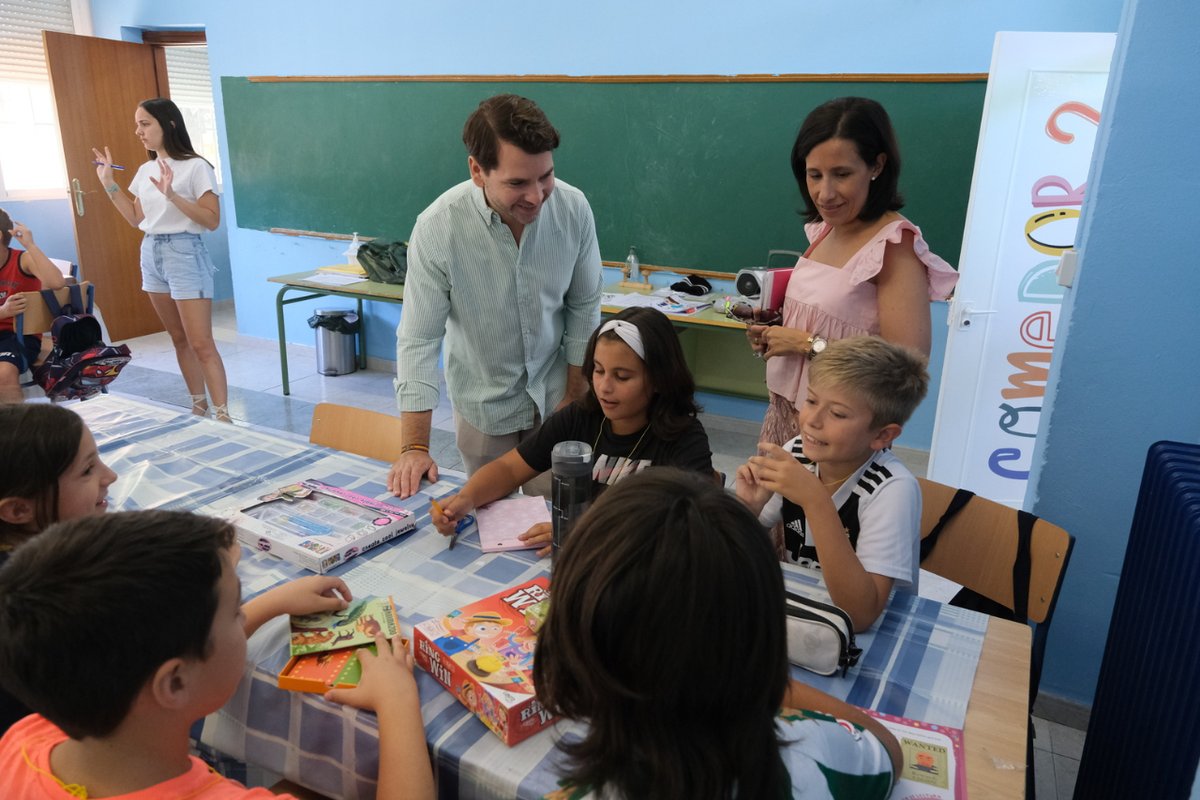 infoCabra's tweet photo. π΅ MΓS DE 250 ESCOLARES EGABRENSES DE ENTRE 4 Y 12 AΓOS PARTICIPAN ESTE VERANO EN LA LUDOTECA INFANTIL Y TALLERES DE OCIO Y TIEMPO LIBRE
ππ» El programa se desarrolla hasta el 11 de agosto bajo el lema βEl ciclo del aguaβ
#aytodecabraΒ
#pmbs
#familias
#verano https://t.co/vcXn2G1KoK