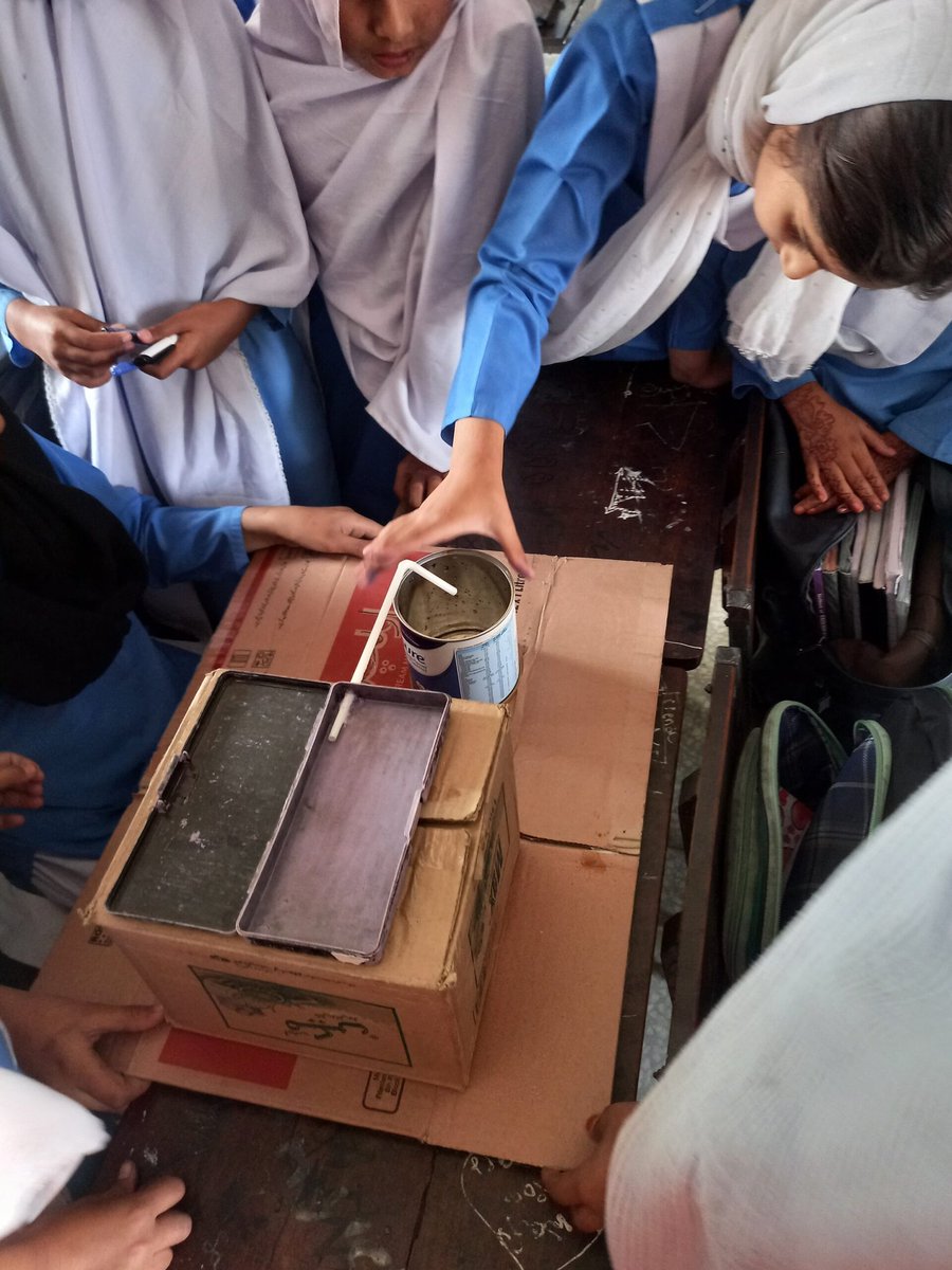 MarviSoomro4's tweet photo. Empowering teachers to lead climate education activities with primary to highschool learners. Loved this rainwater harvesting solution explored by young students, led by one of our climate educator, as a solution to water access challenges at their school. https://t.co/hFrwrzLFQD
