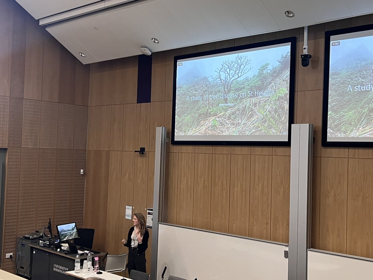 MojganRabiey's tweet photo. Fantastic talk by our very own @AmyJW31 on a tree dieback disease in St M. Helena @BIFoRUoB @BIFoRCom23 https://t.co/jHCzly47av