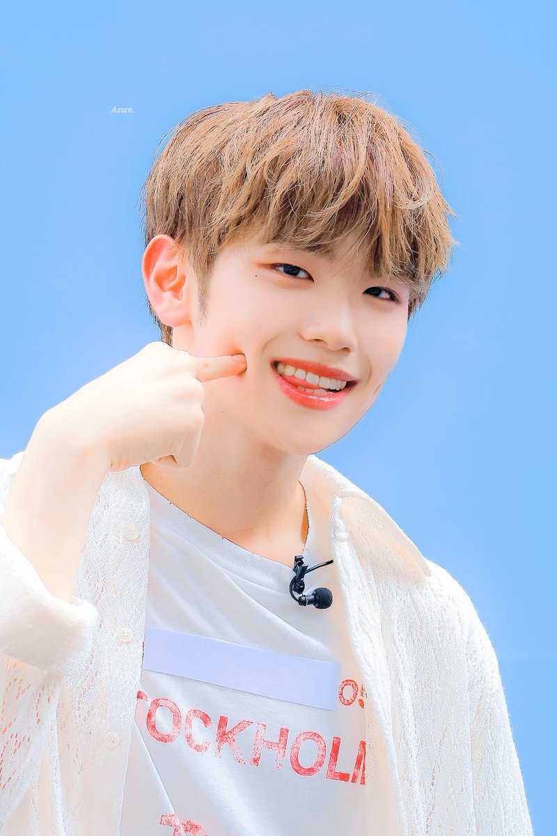 kimtaerae_kr's tweet photo. 230703 상암절 리턴즈🥹
#ZEROBASEONE  #제로베이스원 #ZB1 #김태래 https://t.co/0OCH8QCSFU