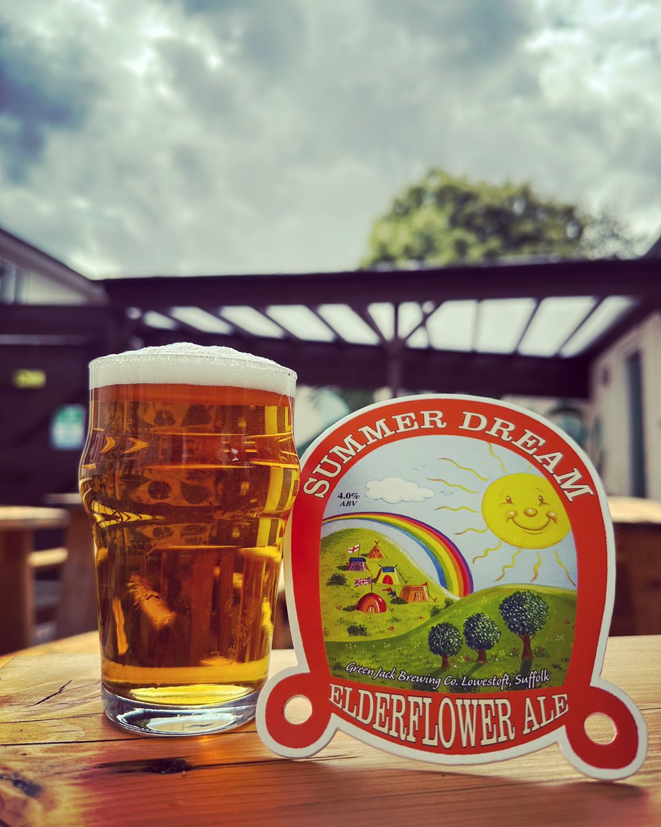 We’ll it wouldn’t be summer without a pint of Summer Dream! @greenjackbrew #beer #norwichpub #nr3