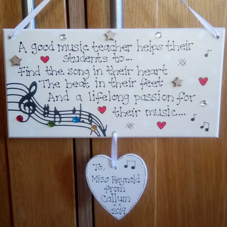 sharks21's tweet photo. Last week or so for #teacher orders 
Designs available for all sorts of teachers ... from nursery to #music .. from #mentors &amp; headteachers to #karate &amp; #swimming teachers!  Make great little gifts with a personalised touch. 
https://t.co/Ha3VCKWS2h

#handmade #smallbiz #gifts https://t.co/fTOFYwCQKm