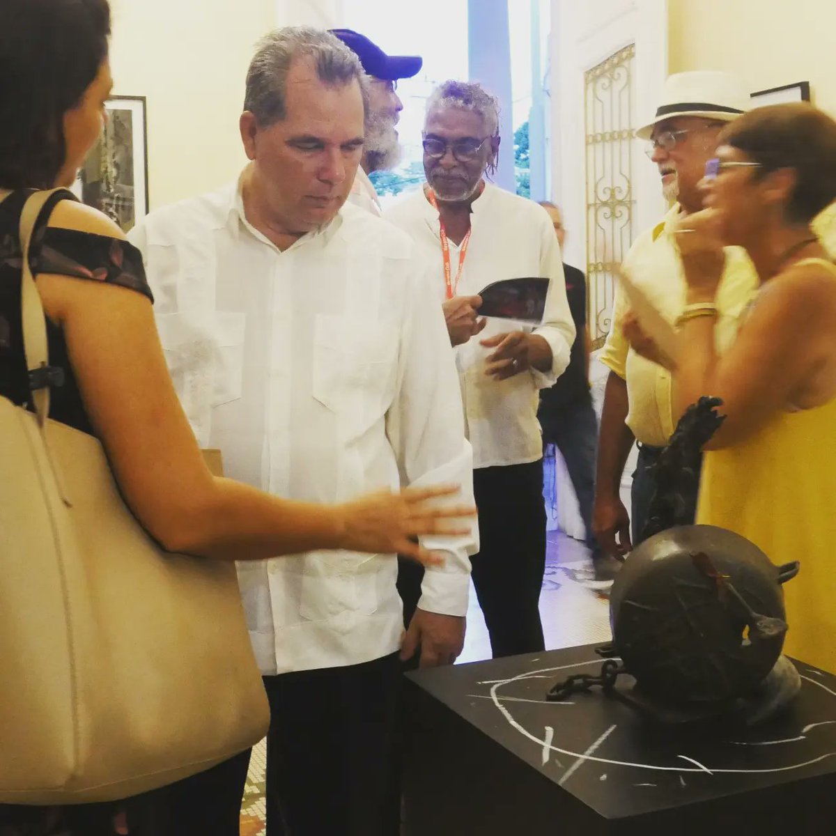 LescayAlberto's tweet photo. Inauguramos la 42 edición de la #FiestadelFuego. "Hoy Volamos" en la Casa del Caribe. https://t.co/FA3eUkc5zc
