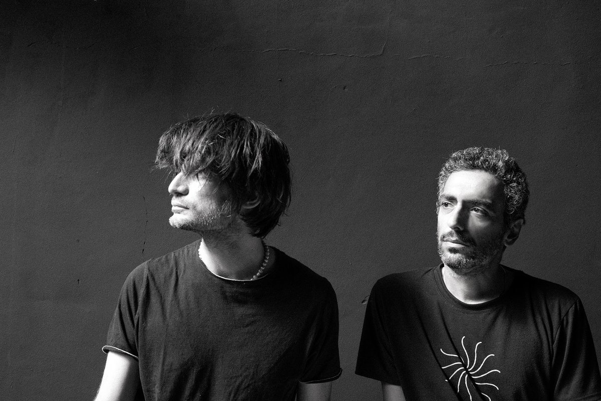 A l'occasion de la sortie de leur album commun, la rédaction s'est entretenue avec @Dudutassa et Jonny Greenwood (@radiohead ) : rollingstone.fr/interview-dudu… Ne les manquez pas le 4 novembre à @LaSeineMusicale : billetterie.laseinemusicale.com/fr/product/203… #dudutassa #jonnygreenwood