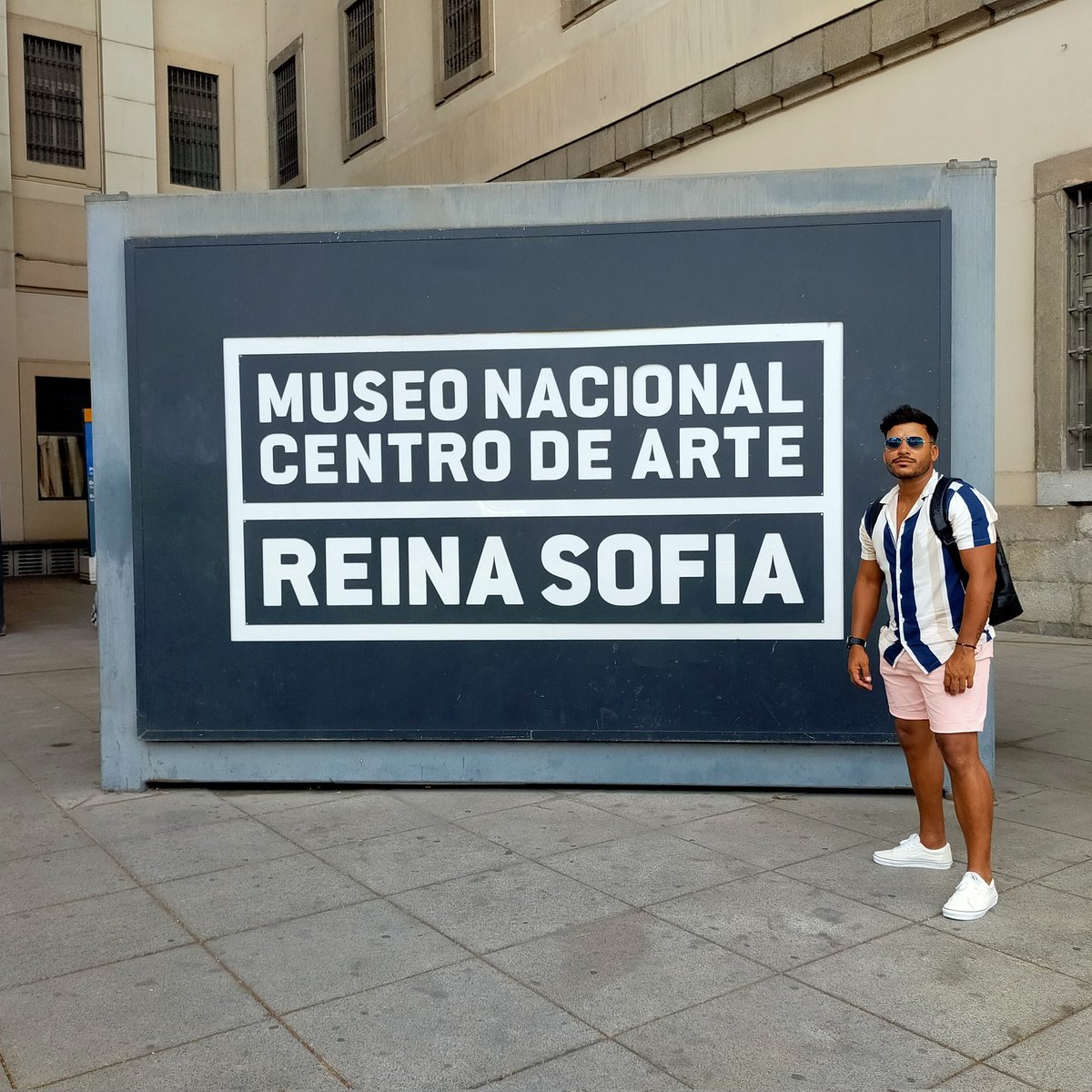 julio_lorente5's tweet photo. Reina Sofía

#madrid https://t.co/CiO6ODEu7K